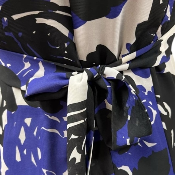 Blue Floral Print Sheer Ruffled V-Neck Belted Dress By Trulli Size 4P - Picture 3 of 7